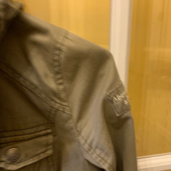 abercrombie and fitch coat - Picture 2 of 4